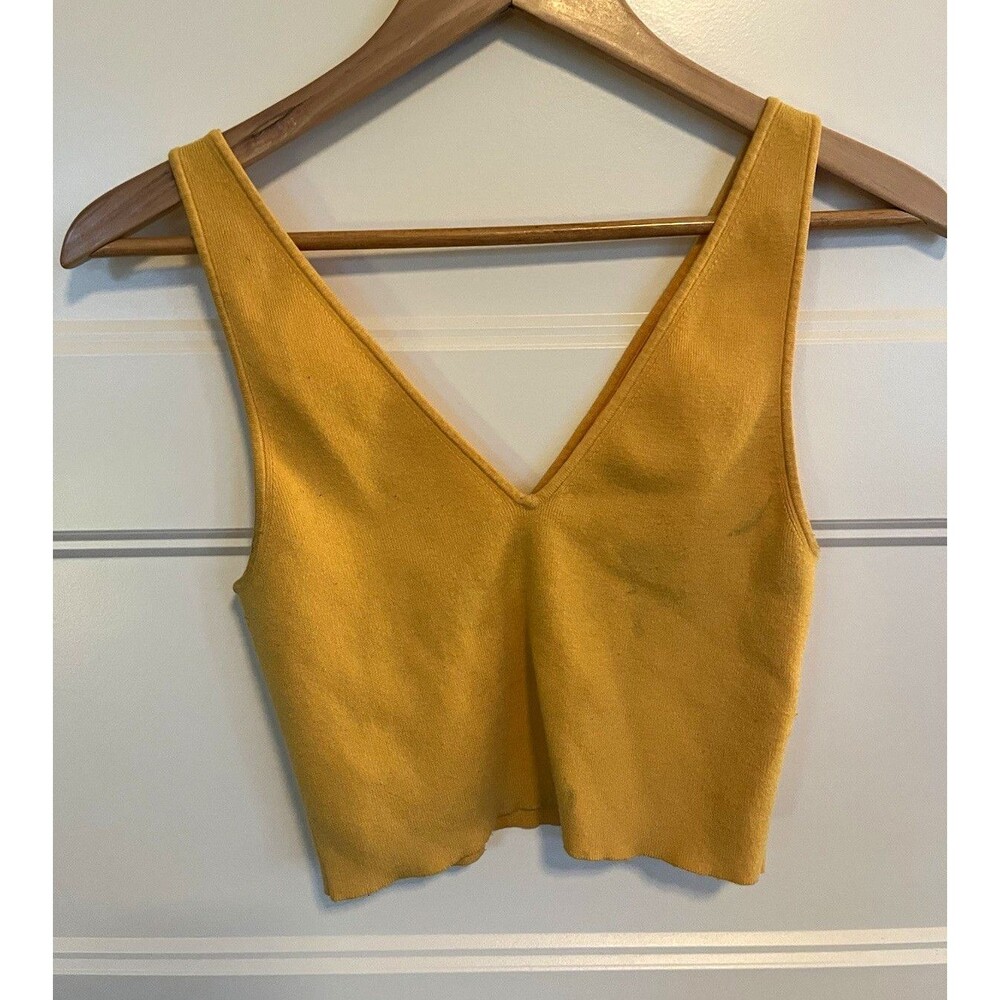 Sunday Best Aritzia Yellow Solid V-Neck Knit Cropped Tank Top Women's M